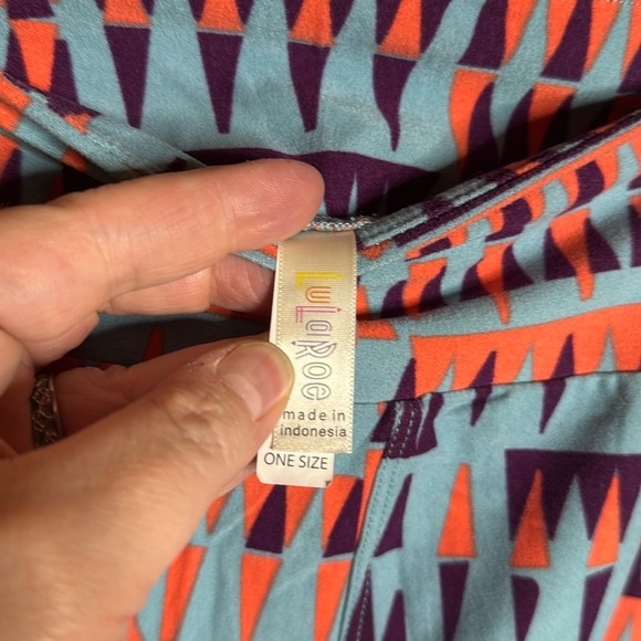NWOT LuLaRoe Geometric Blue Coral Purple Leggings Size OS (2-10) - Picture 3 of 5